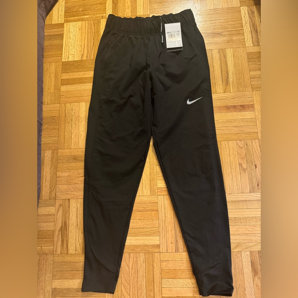 NIKE Women's Therma-FIT Essential Running Pants - Picture 13 of 14